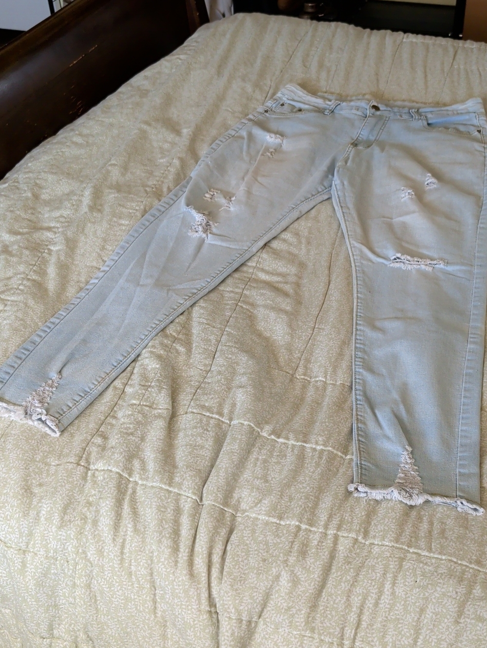 SHEIN Light Blue Distressed Skinny Jeans